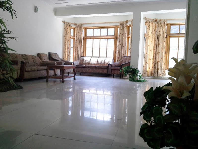 Hotel Satkar Residency - Riverside Old Manali Екстер'єр фото